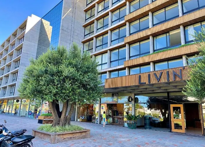 - Livin Resort House -